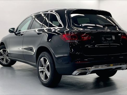 Certified 2022 Mercedes-Benz GLC 300 image 3