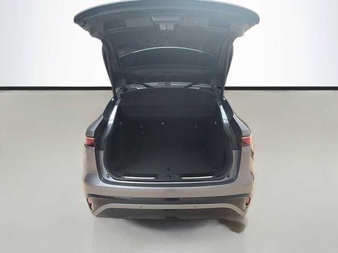 Certified 2024 Jaguar F-PACE R-Dynamic S AWD/4WD image 19