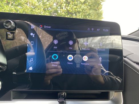 Used 2024 Chevrolet Corvette Stingray Convertible w/ Z51 Performance Package image 27