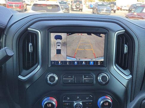 Used 2021 GMC Sierra 1500 AT4 w/ AT4 Premium Package image 16