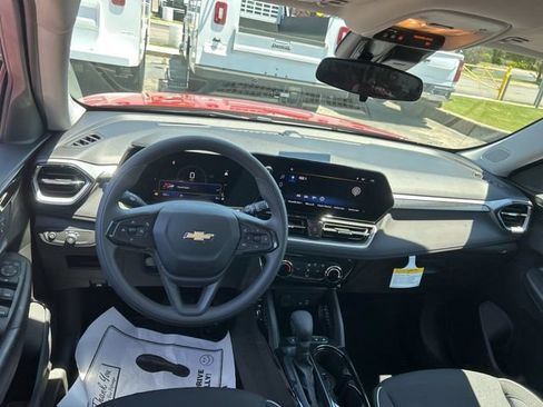 New 2026 Chevrolet TrailBlazer LT FWD image 23