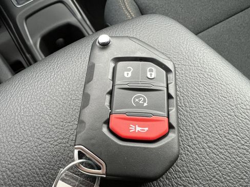 New 2025 Jeep Wrangler Sport S image 32