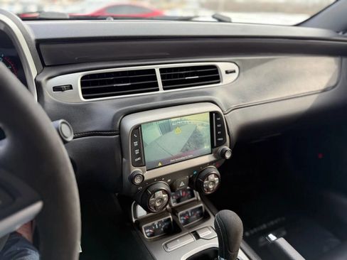 Used 2013 Chevrolet Camaro SS w/ SS Performance Package image 16