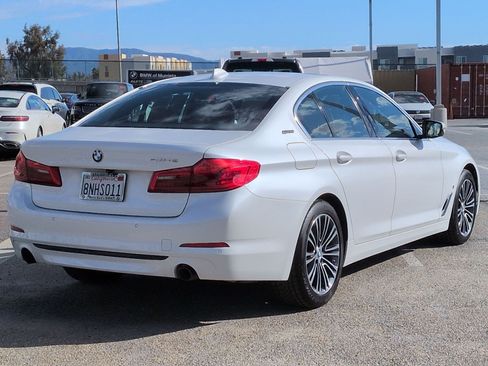 Used 2019 BMW 530e 530e iPerformance w/ Convenience Package image 10