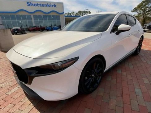 Used 2022 MAZDA MAZDA3 s image 5