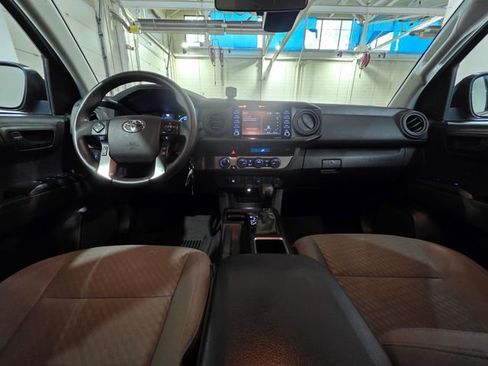 Used 2023 Toyota Tacoma SR AWD/4WD image 14