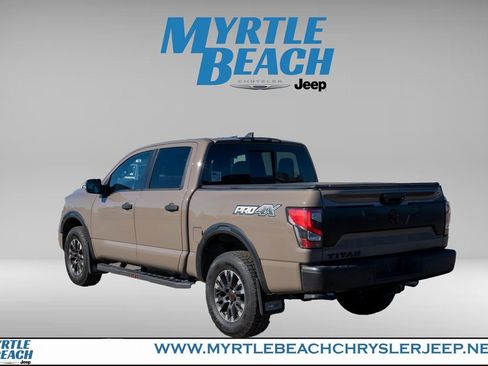 Used 2023 Nissan Titan PRO-4X w/ Pro-4x Convenience Package image 4