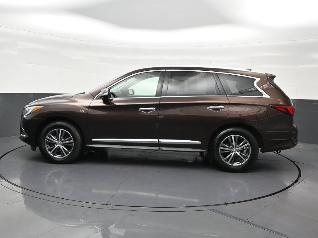 Used 2019 INFINITI QX60 Luxe w/ Essential Package FWD image 2