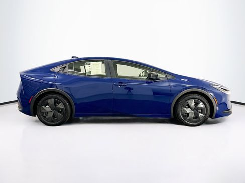 Used 2025 Toyota Prius Plug-In Hybrid image 10