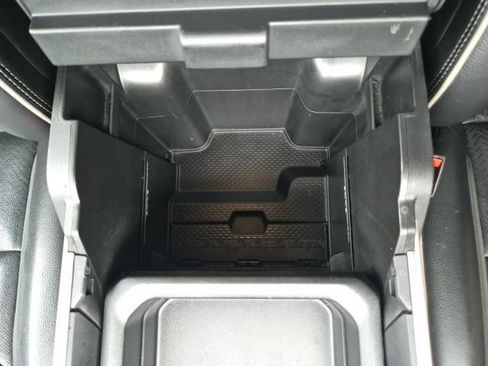 Used 2019 RAM 1500 Laramie AWD/4WD image 33