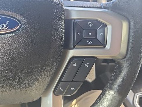 Used 2020 Ford F250 Lariat image 16