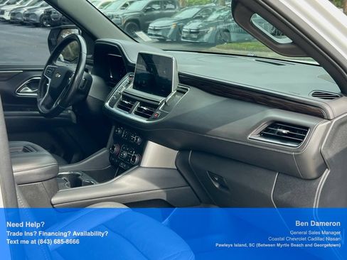 Used 2022 Chevrolet Suburban LT AWD/4WD image 27