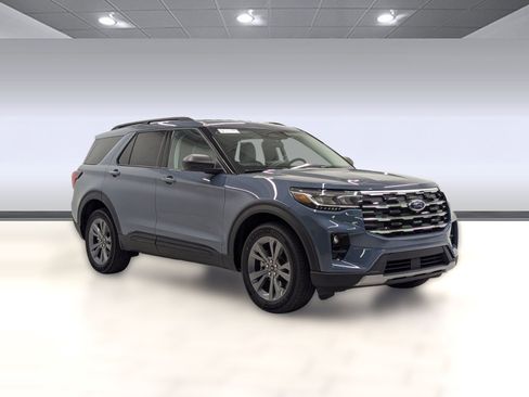New 2026 Ford Explorer Active w/ Active Comfort Package image 6