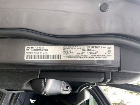 Certified 2023 Jeep Grand Cherokee L Altitude AWD/4WD image 31