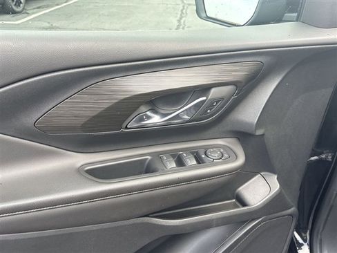 Used 2023 GMC Terrain SLE FWD image 22