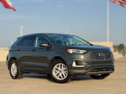 Used 2024 Ford Edge SEL w/ Convenience Package AWD/4WD image 2