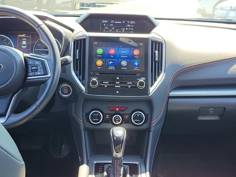Used 2019 Subaru Crosstrek 2.0i Limited w/ Moonroof Package w/Navigation AWD/4WD image 19