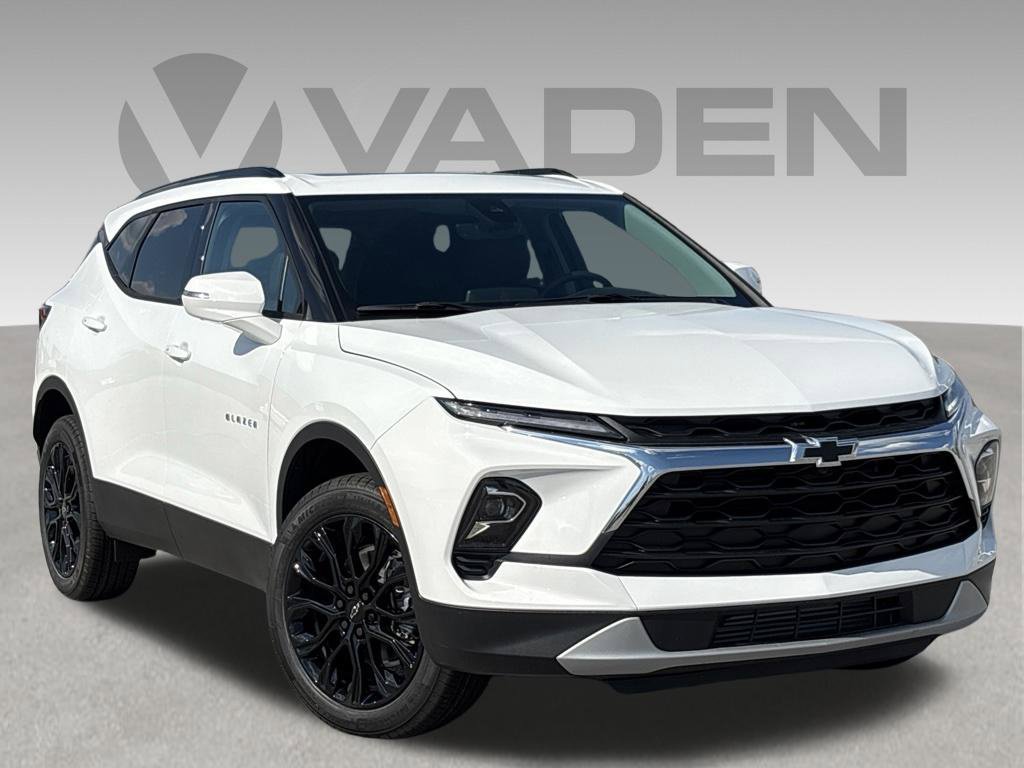 New 2026 Chevrolet Blazer LT FWD image 3