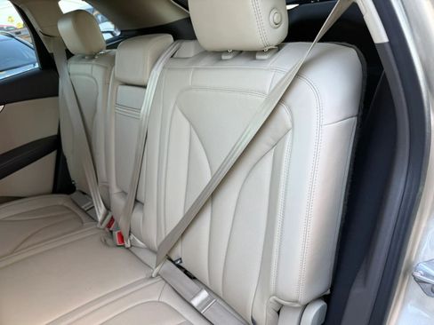 Used 2017 Lincoln MKX Reserve FWD image 40