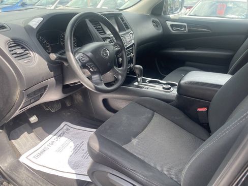 Used 2019 Nissan Pathfinder S AWD/4WD image 10