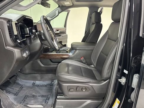 Used 2024 GMC Sierra 1500 Elevation w/ Elevation Premium Package AWD/4WD image 15