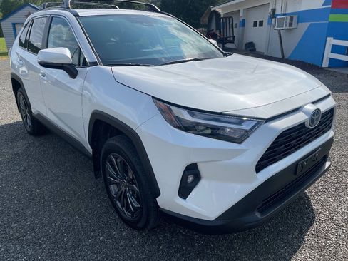 Used 2023 Toyota RAV4 XLE Premium AWD/4WD image 13
