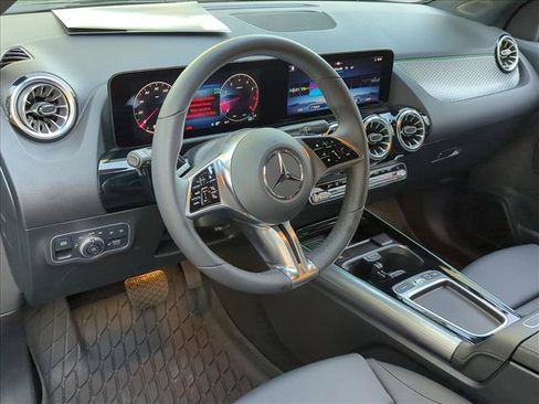 Used 2026 Mercedes-Benz GLA 250 image 10