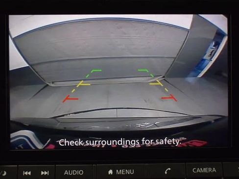Used 2024 Nissan Rogue S FWD image 32