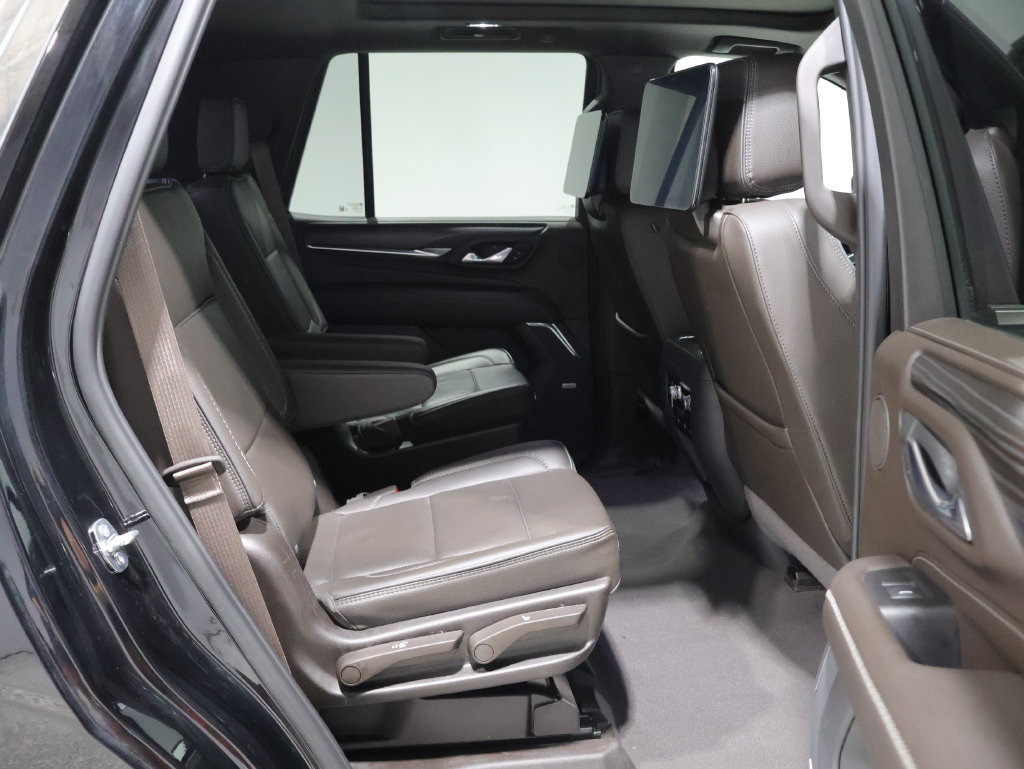 Used 2024 GMC Yukon Denali w/ Denali Reserve Package AWD/4WD image 19