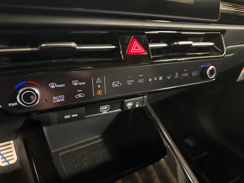 New 2026 Kia Niro Wave w/ Wave Preserve Package FWD image 22