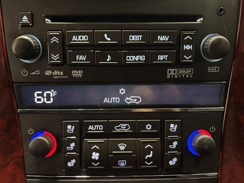 Used 2011 Cadillac Escalade EXT Luxury AWD/4WD image 20