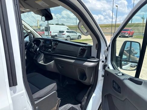 Used 2024 Ford Transit 250 Low Roof w/ Exterior Upgrade Package RWD image 14