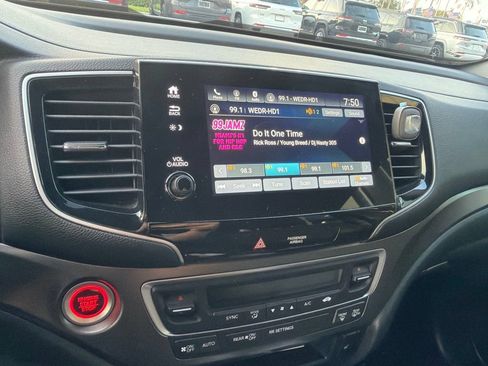 Used 2023 Honda Passport EX-L image 7