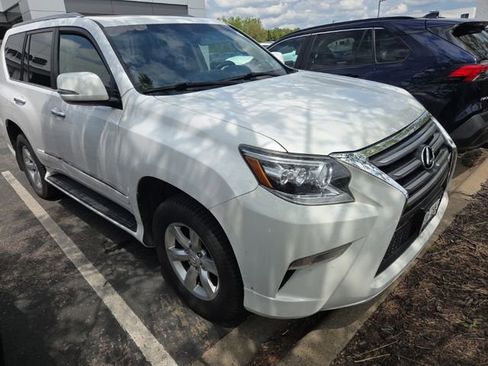 Used 2014 Lexus GX 460 AWD/4WD image 2