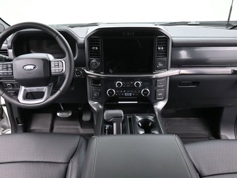 Used 2025 Ford F150 Lariat w/ Equipment Group 501A Mid image 25