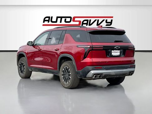 Used 2025 Chevrolet Traverse Z71 w/ Enhanced Driving Package AWD/4WD image 5
