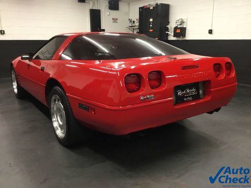 Used 1991 Chevrolet Corvette Coupe image 8