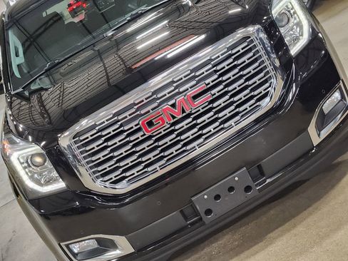 Used 2019 GMC Yukon Denali w/ Denali Ultimate Package image 19