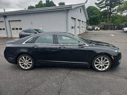 Used 2013 Lincoln MKZ AWD image 4