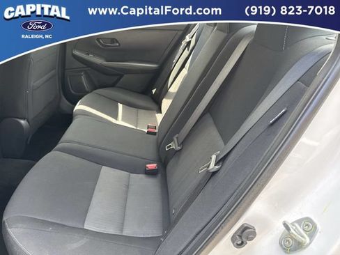Used 2024 Nissan Sentra SV FWD image 17