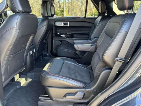 Certified 2023 Ford Explorer ST-Line w/ Class IV Trailer Tow Package image 16