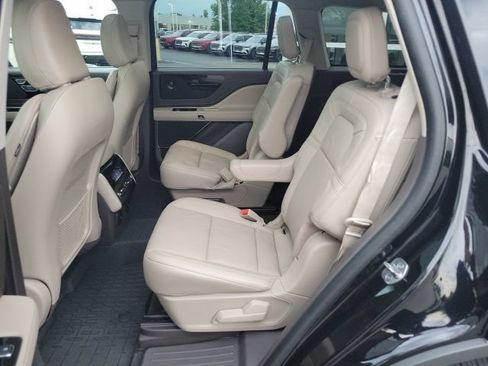 Certified 2024 Lincoln Aviator Reserve w/ Elements Package Plus AWD/4WD image 17