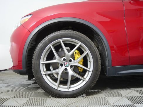 Used 2018 Alfa Romeo Stelvio Ti w/ Convenience Package image 7