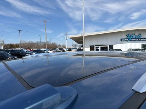 New 2026 Chevrolet Suburban Premier image 12