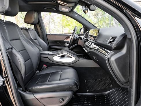 Used 2020 Mercedes-Benz GLS 450 4MATIC image 34