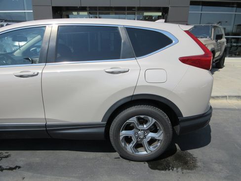 Used 2018 Honda CR-V EX-L image 4