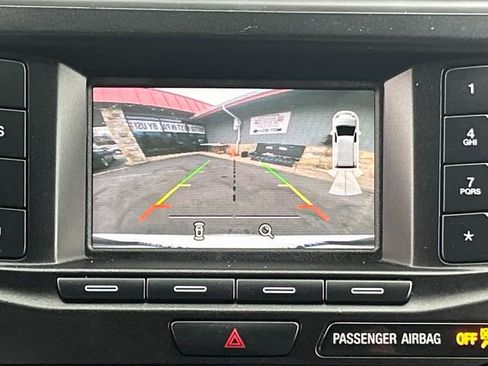 Used 2017 Ford Explorer XLT AWD/4WD image 20