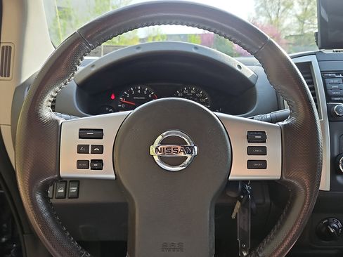 Used 2017 Nissan Frontier SV w/ SV Value Truck Package image 18