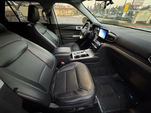 Used 2022 Ford Explorer Limited AWD/4WD image 13