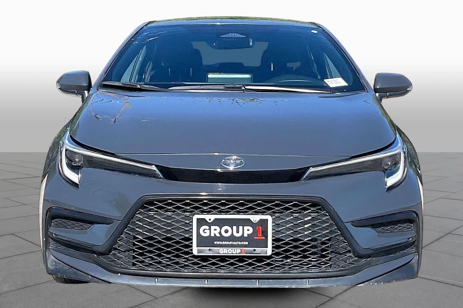 Used 2025 Toyota Corolla SE FWD image 4